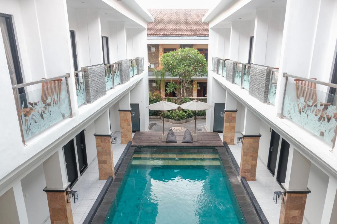Guyana Hotel 꾸따 외부 사진