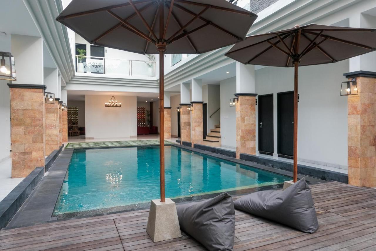 Guyana Hotel 꾸따 외부 사진