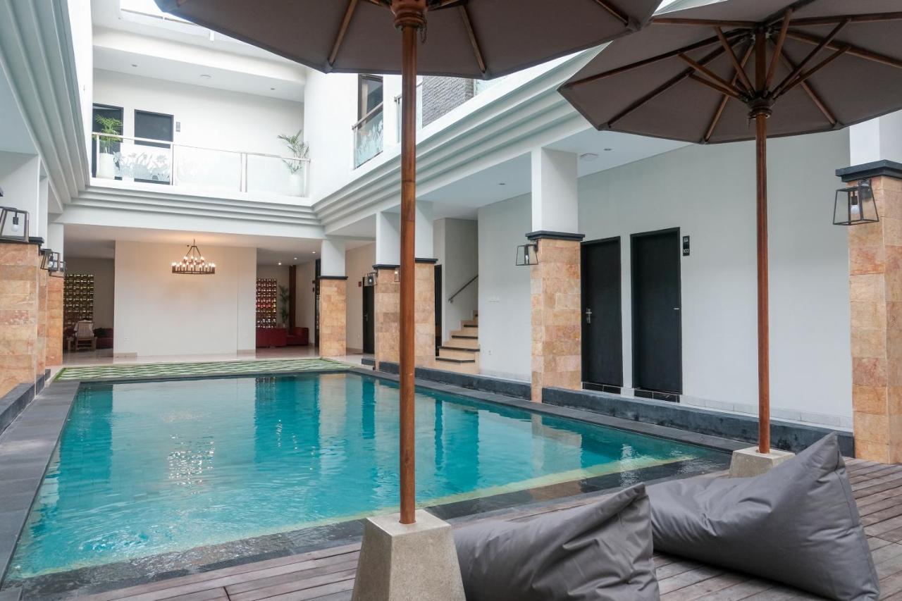 Guyana Hotel 꾸따 외부 사진